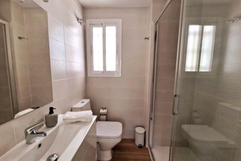 Moderno Apartamento Sevilla Zona Nervion. Wifi/Ac Exteriör bild