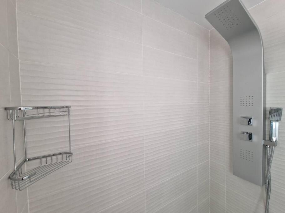 Moderno Apartamento Sevilla Zona Nervion. Wifi/Ac Exteriör bild